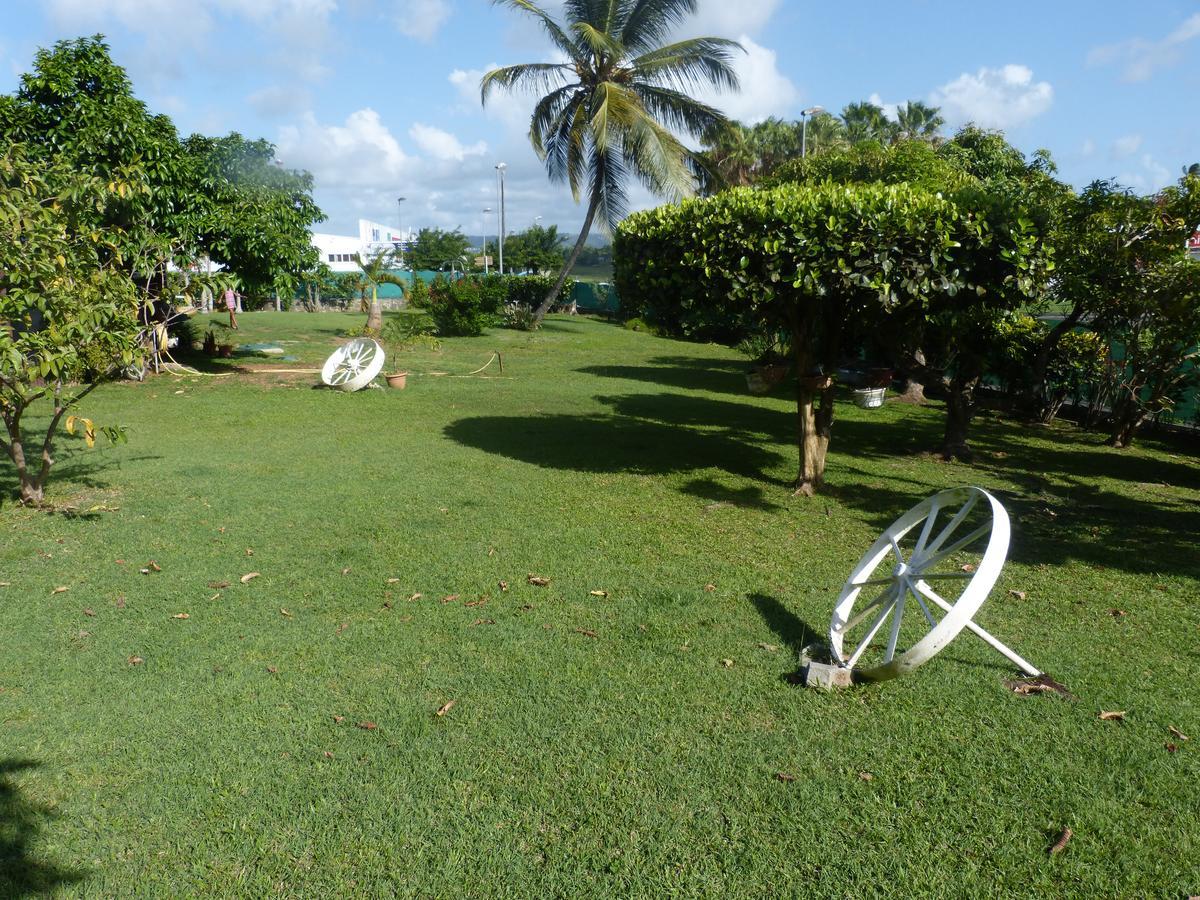 Airport Hotel Ducos Luaran gambar
