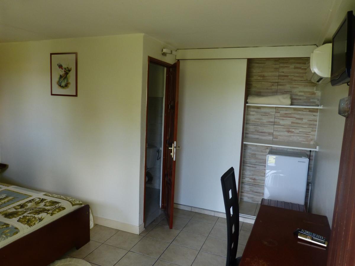 Airport Hotel Ducos Luaran gambar